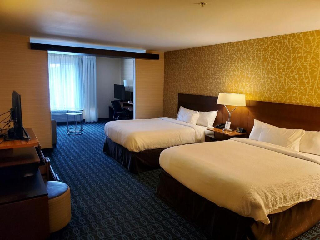 Fairfield Inn & Suites By Marriott Belle Vernon מראה חיצוני תמונה