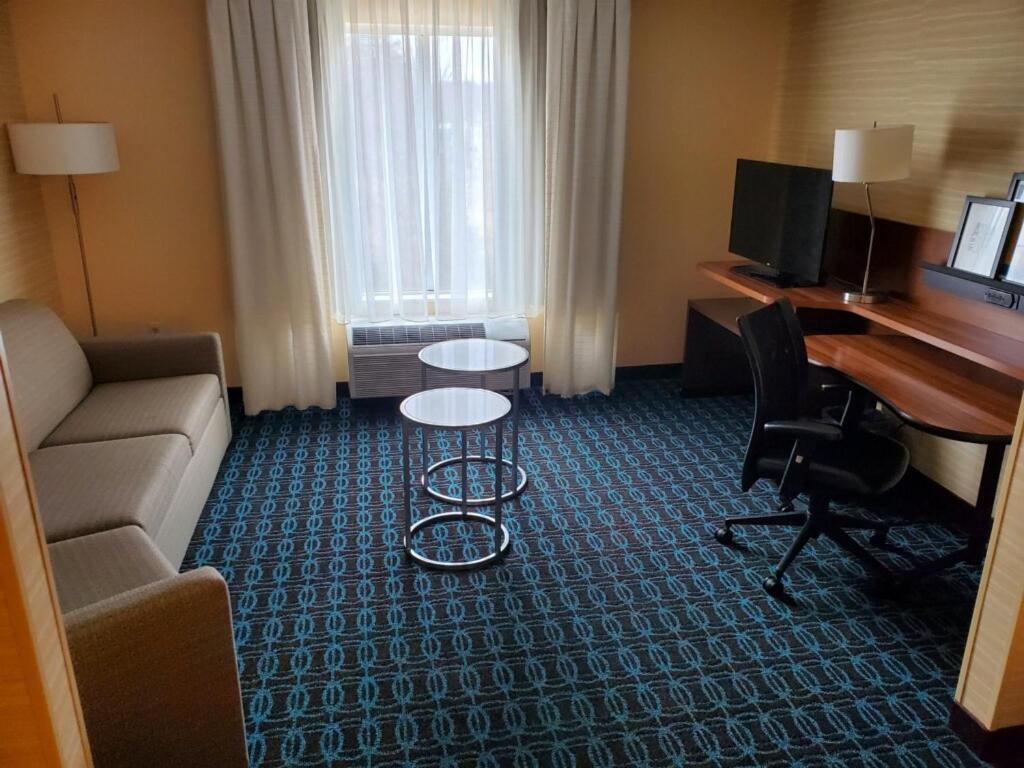 Fairfield Inn & Suites By Marriott Belle Vernon מראה חיצוני תמונה