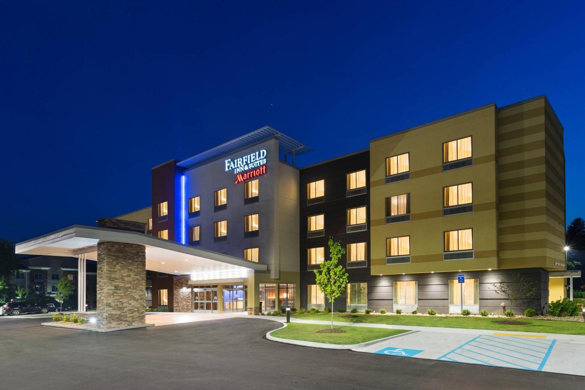 Fairfield Inn & Suites By Marriott Belle Vernon מראה חיצוני תמונה