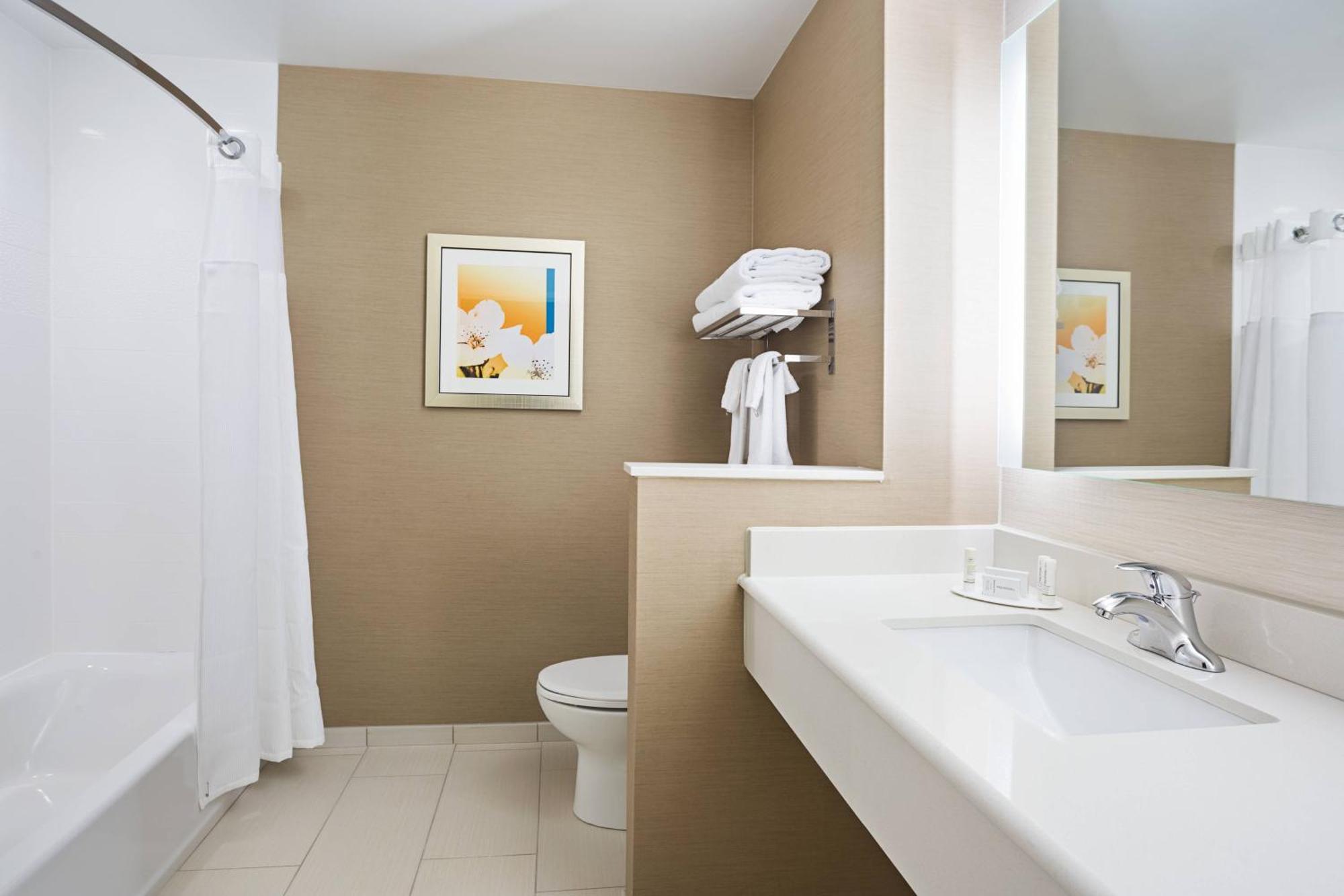 Fairfield Inn & Suites By Marriott Belle Vernon מראה חיצוני תמונה